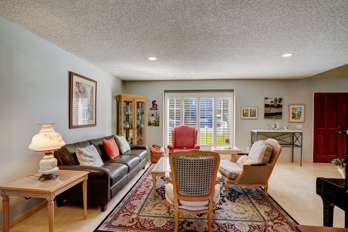 next background image