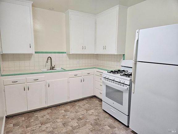 2nd image of 119 Mabry Way