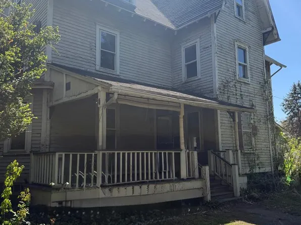 322 Chestnut St, Moorestown, NJ 08057