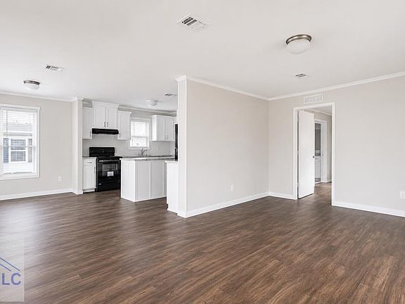 3rd image of 57 Gwendolyn Dr