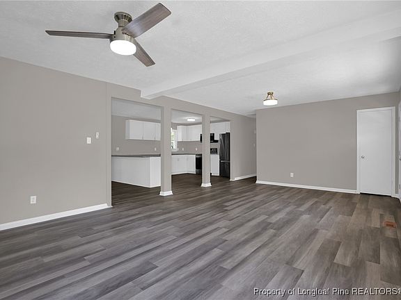 4th image of 1233 Kienast Dr