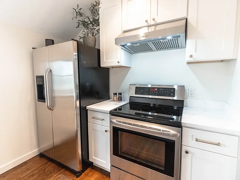 470 Mitchells Ln #2 — Photo 8