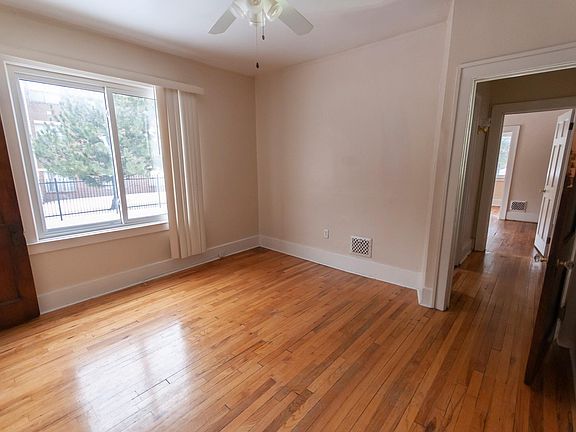 3rd image of 2257 Blaine St #2
