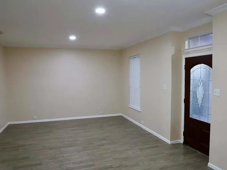 7407 Saxon Hill Ln — Photo 11