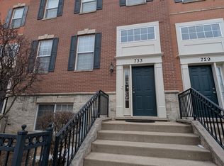 733 Station Blvd, Aurora, IL 60504