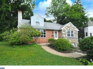 107 Webster Ave, Wyncote, PA 19095