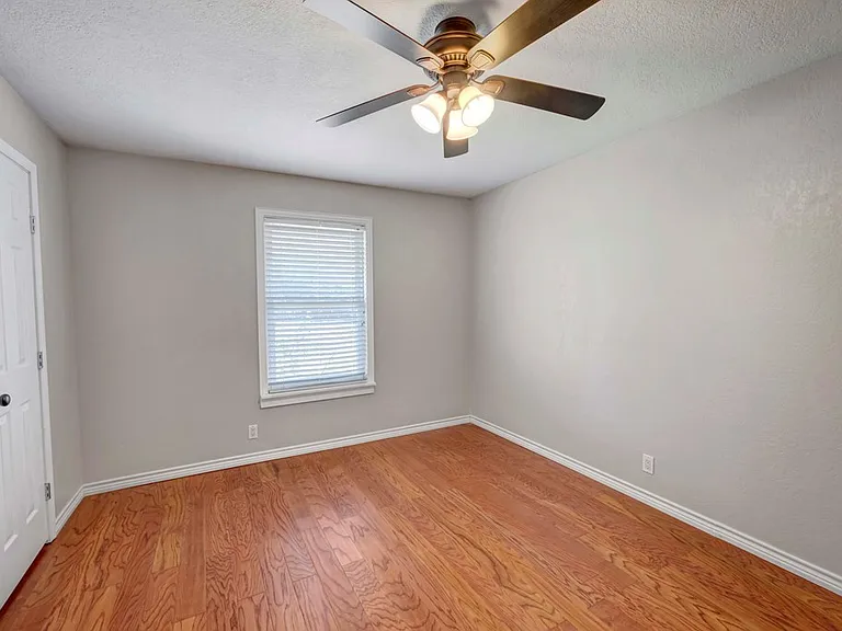 10803 E County Road 104 — Photo 13