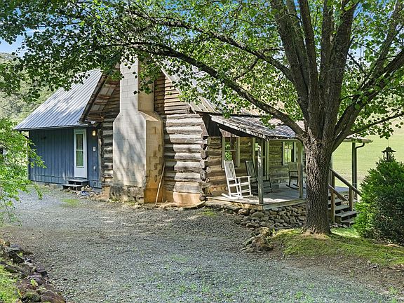 2nd image of 570 Sugarfork Rd