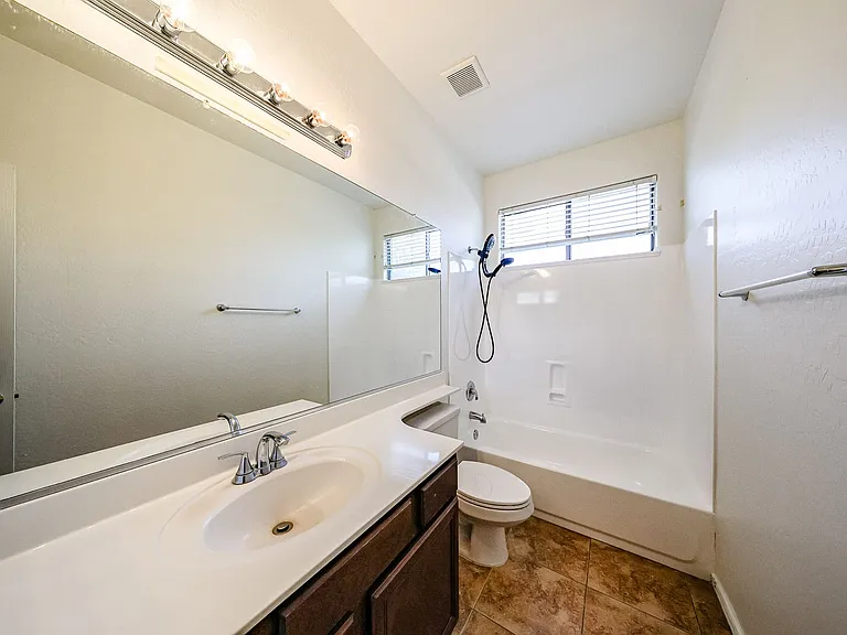 445 W Seagull Dr — Photo 21