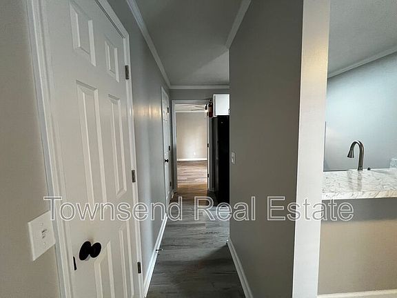 5th image of 5874H Century Oaks Dr