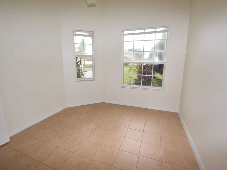 2604 Lutza Way — Photo 9