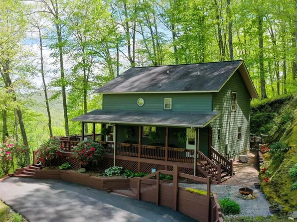 378 Highlander Rd, Topton, NC 28781