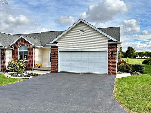3rd image of 36 Towne And Country Dr