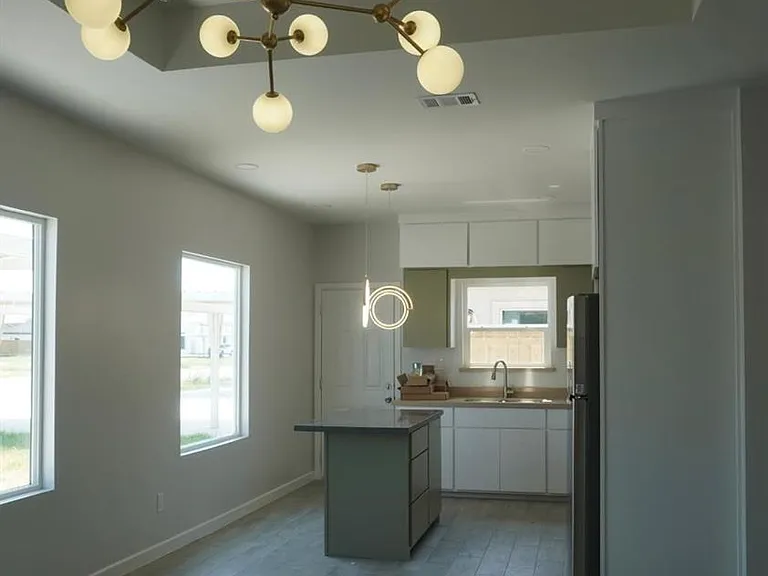 1004 Sugar Garden Ave #2 — Photo 4