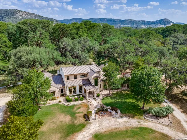 5214 US Highway 83 N, Leakey, TX 78873