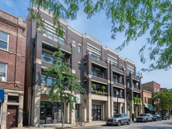 5055 N Clark St #2S, Chicago, IL 60640