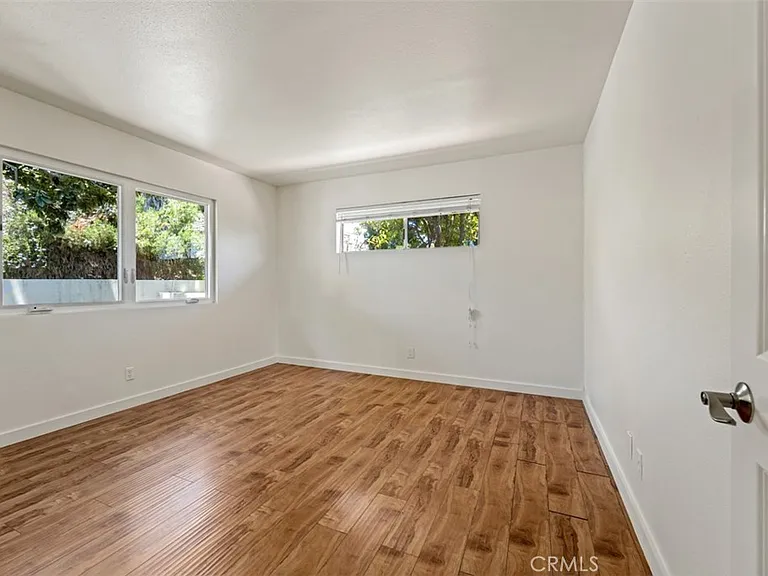 23932 Flores Ave — Photo 19