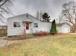 205 W Adams St, Pesotum, IL