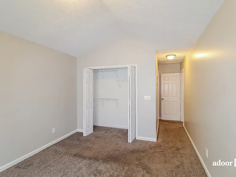 406 Autumn Lake Ct — Photo 13