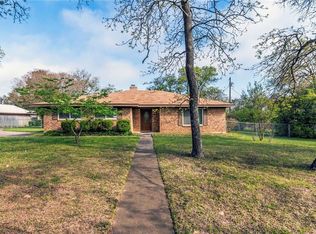 104 Sand Oak Dr, Rockdale, TX 76567