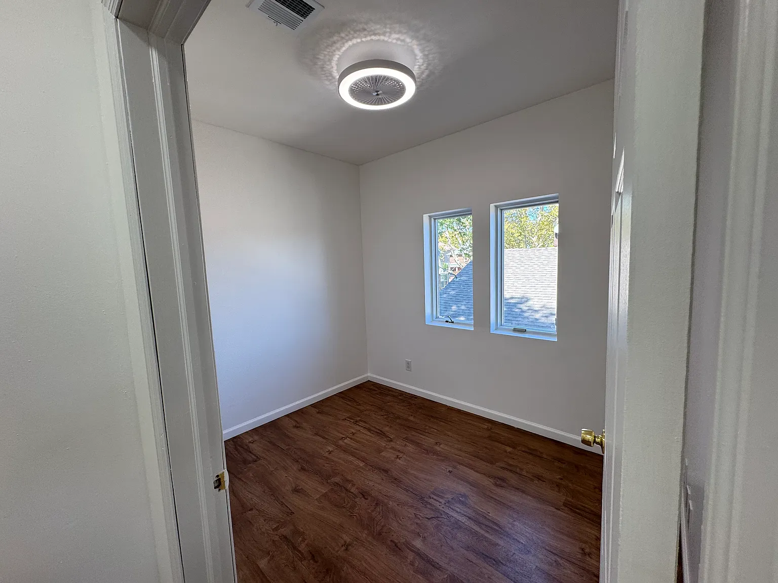 2 bed, $1,900 — Photo 3