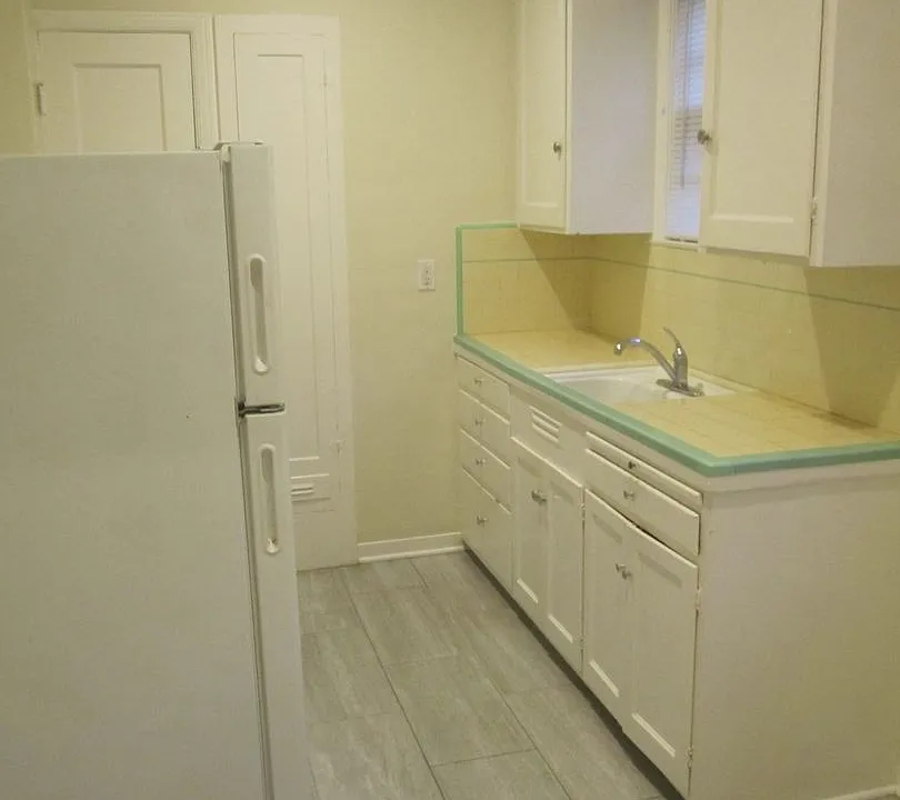 452 S 3rd Street