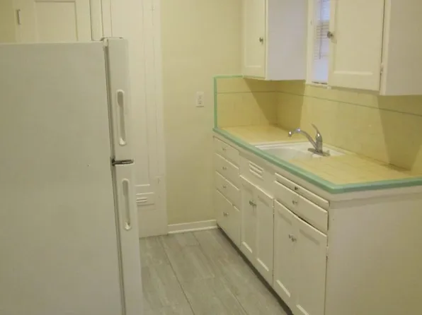 452 S 3rd Street