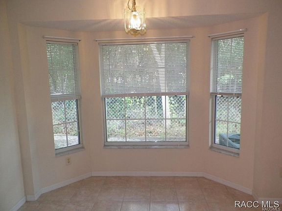 5th image of 1476 W Lorraine Dr
