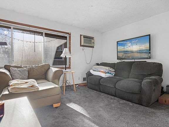 5th image of 717 9th Ave SE
