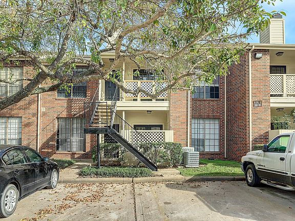 4th image of 2121 El Paseo St APT 1902