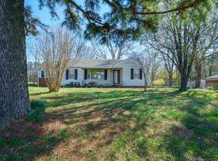858 Mifflin Rd, Jackson, TN 38301