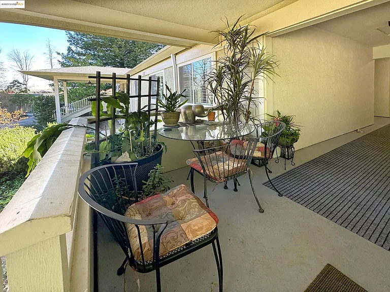 1910 Skycrest Dr #5 — Photo 29