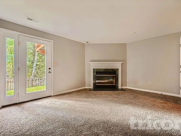 4744 Wainwright Cir — Photo 16
