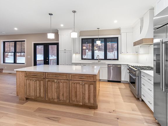 4th image of 3 Shearwater Drive #1900