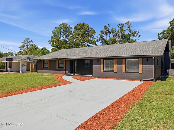 5th image of 802 ANTIGUA Road