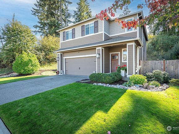 3rd image of 18518 18th Avenue E