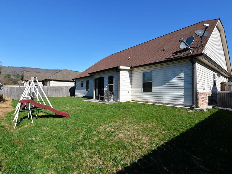 3384 Willow Lake Cir — Photo 14