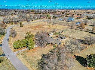 8412 N Ashley Dr, Edmond, OK 73025