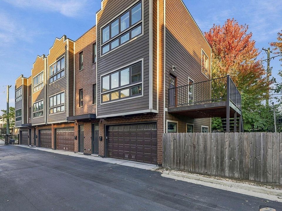 1st image of 2957 W Cornelia Ave