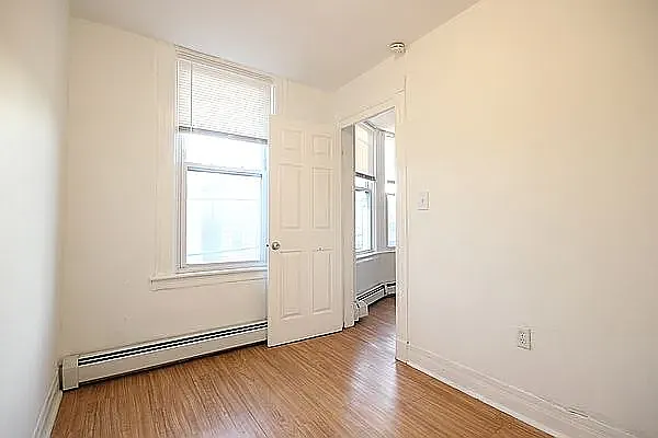 70 Zabriskie St #3 — Photo 8