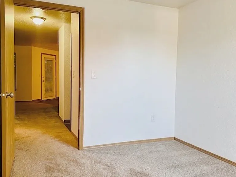 Kruse Villa Apartments — Photo 28