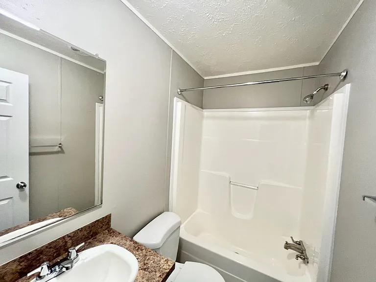 7631 Dallas Hwy — Photo 25