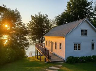 256 Lakeside Ln, Addison, VT 05491