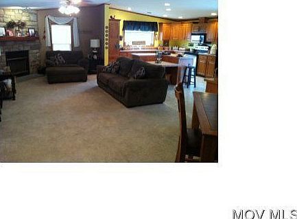 3rd image of 13472 Emerson Ave