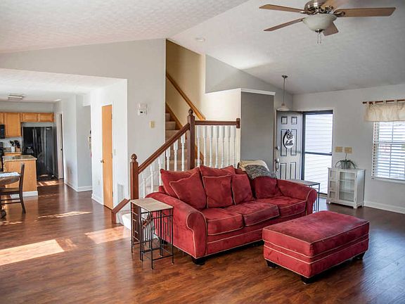 4th image of 848 Military Dr