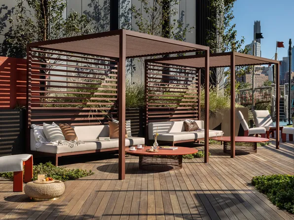 30 Front Street image 21 of 37