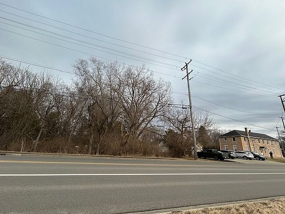 3rd image of 3703 N Spring Grove Rd