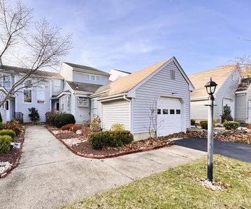 4C Rutherford Hayes Dr, Monroe Township, NJ, 08831
