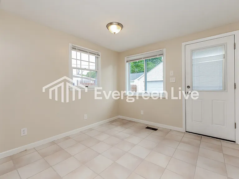 345 Shroyer Rd — Photo 6
