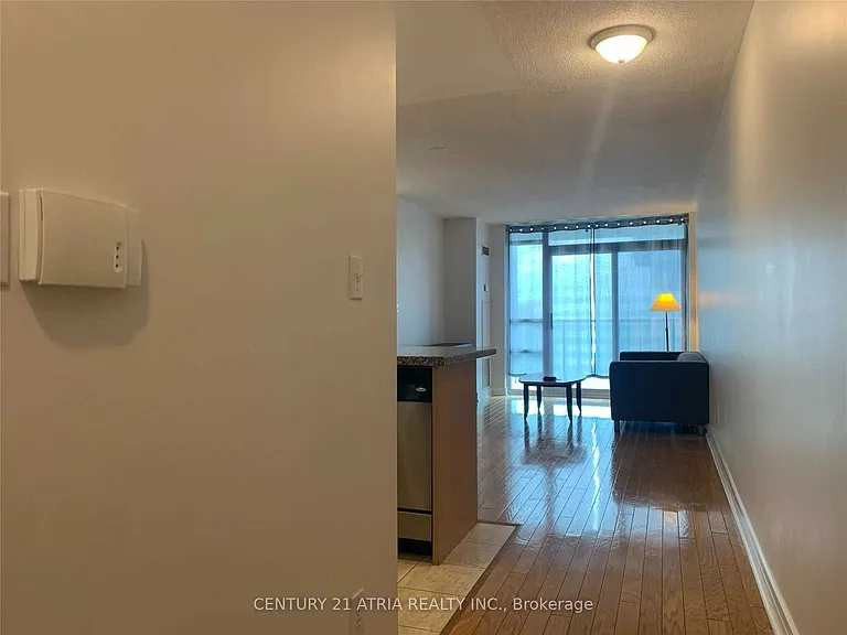 16 Harrison Garden Blvd #2001 — Photo 2